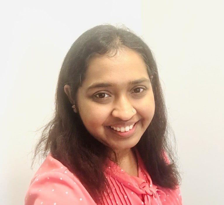 Madhura Tapse (照片)