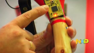 愤怒小鸟采用了LPC11U24 mbed (Cortex-M0)完成弹弓动作